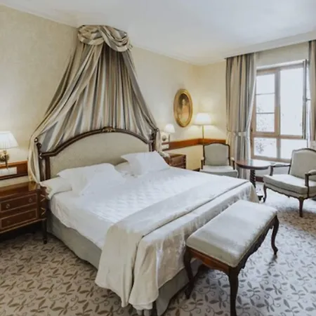 Candido Отель 4*