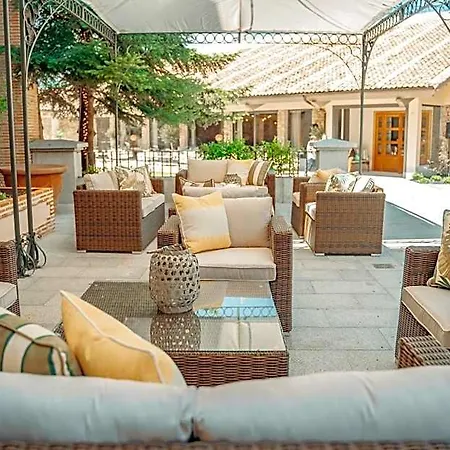 Ξενοδοχείο Candido 4*