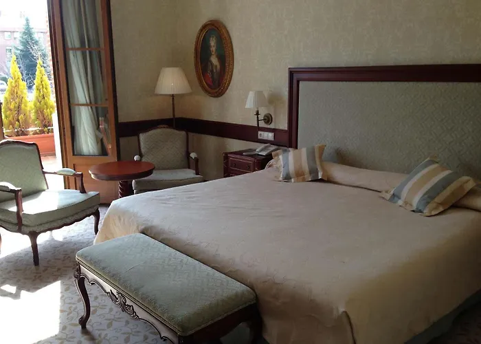 Отель Candido 4*