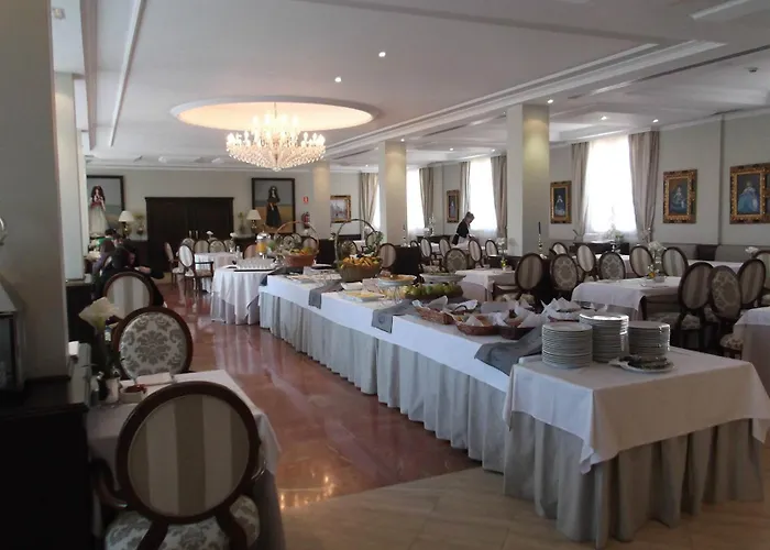 Hotel Cándido Segovia